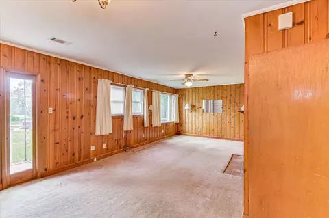 Living - 2332 Ware Rd, Augusta, GA 30909 photo 2 of 4