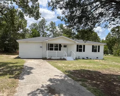 4 Friar Tuck Ln, Graniteville, SC 29829
