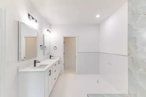 Bath - 3606 Byrd Rd, Augusta, GA 30906 photo 2 of 5