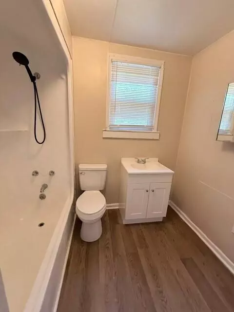 Bath - 1714 Walker St, Augusta, GA 30904 photo 1 of 2