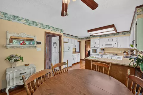 Dining - Undisclosed, Ridge Spring, SC 29129 photo 5 of 5
