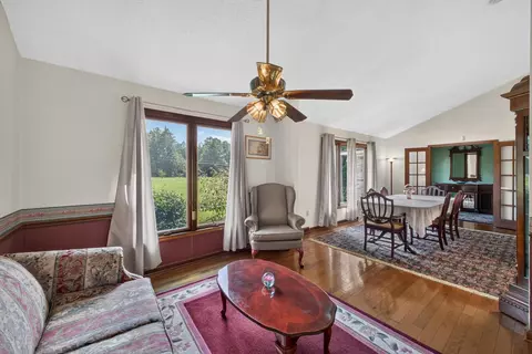Dining - Undisclosed, Ridge Spring, SC 29129 photo 3 of 5