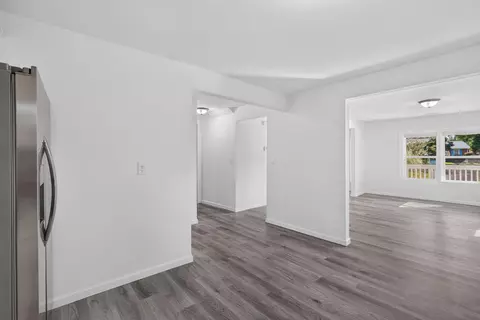 Entry Way - 447 Glover St, Edgefield, SC 29824 photo 5 of 6