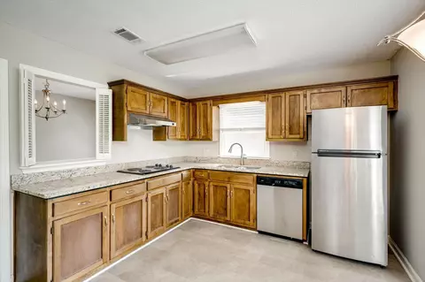 Kitchen - 16 Juniper Loop, Aiken, SC 29803 photo 2 of 4