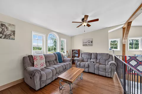 Living - 9024 Rainbow Ridge Cir, Windsor, SC 29856 photo 2 of 3