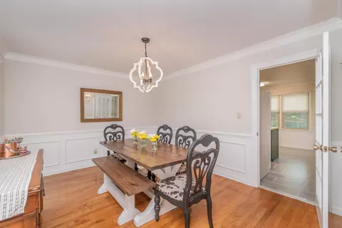 Dining - 337 E Hedge Rd, Aiken, SC 29801 photo 2 of 2