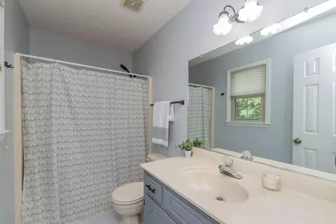 Bath - 337 E Hedge Rd, Aiken, SC 29801 photo 4 of 5