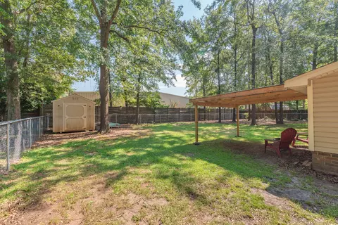 Exterior - 337 E Hedge Rd, Aiken, SC 29801 photo 8 of 10