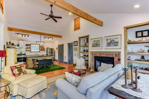 Living - 187 Wire Rd, Aiken, SC 29801 photo 2 of 3