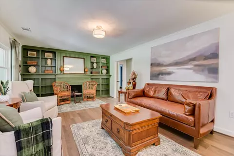 Living - 825 Boardman Rd, Aiken, SC 29803 photo 1 of 5