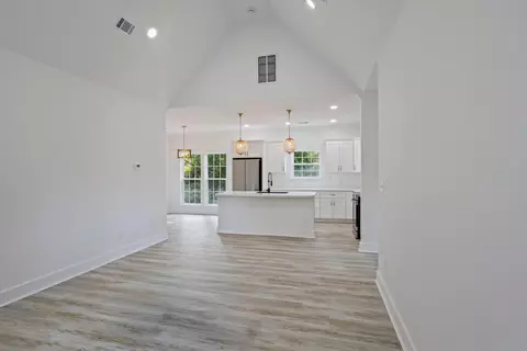 Entry Way - 13652 W Main St, Williston, SC 29853 photo 1 of 3