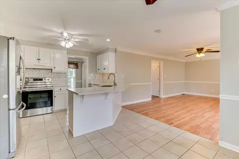 Kitchen - 4580 Mallard Ct, Martinez, GA 30907 photo 2 of 8