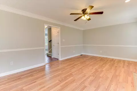 Living - 4580 Mallard Ct, Martinez, GA 30907 photo 2 of 6