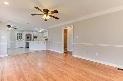 Living - 4580 Mallard Ct, Martinez, GA 30907 photo 3 of 6