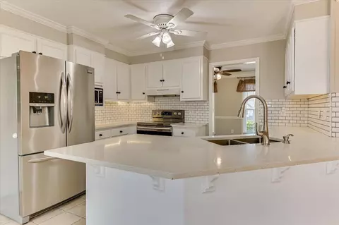 Kitchen - 4580 Mallard Ct, Martinez, GA 30907 photo 3 of 8