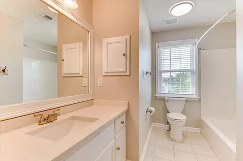 Bath - 4580 Mallard Ct, Martinez, GA 30907 photo 6 of 6