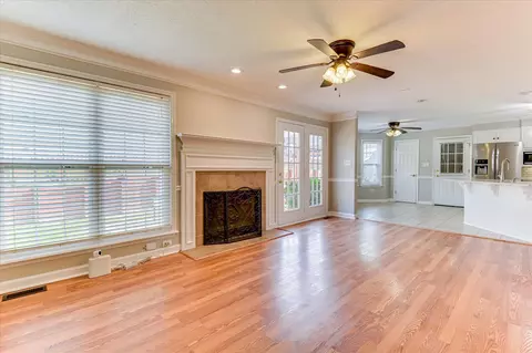 Living - 4580 Mallard Ct, Martinez, GA 30907 photo 4 of 6