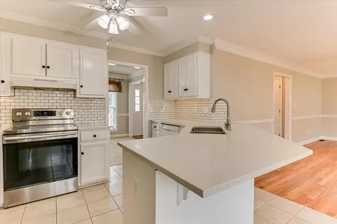 Kitchen - 4580 Mallard Ct, Martinez, GA 30907 photo 5 of 8