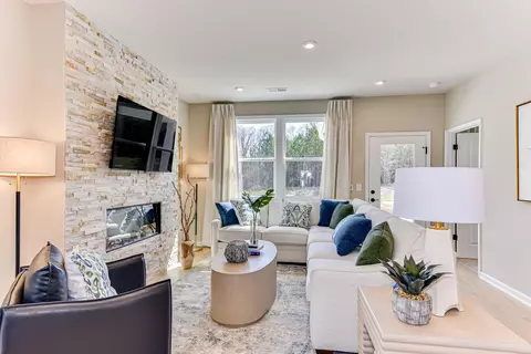 Living - 5334 Proper Ct, North Augusta, SC 29860 photo 1 of 7