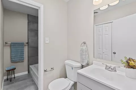 Bath - 1426 Springview Dr, Augusta, GA 30909 photo 4 of 5