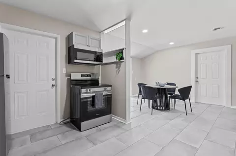 Kitchen - 1426 Springview Dr, Augusta, GA 30909 photo 2 of 3