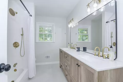 Bath - 3209 Ramsgate Rd, Augusta, GA 30909 photo 2 of 2