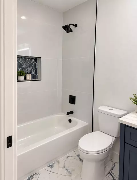 Bath - 3407 Charing Cross Ct, Augusta, GA 30906 photo 4 of 5