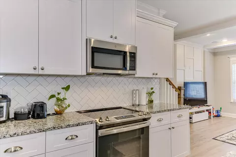 Kitchen - 300 Sumac Trl, Evans, GA 30809 photo 4 of 6