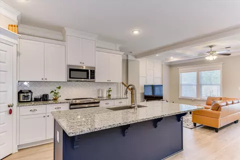 Kitchen - 300 Sumac Trl, Evans, GA 30809 photo 5 of 6