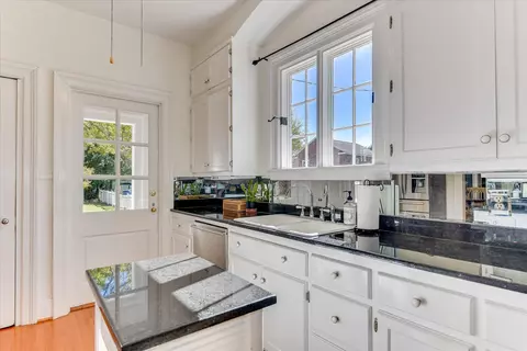 Kitchen - 5700 Springfield Rd, Williston, SC 29853 photo 5 of 6