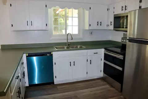 Kitchen - 3830 Maddox Rd, Augusta, GA 30909 photo 2 of 5