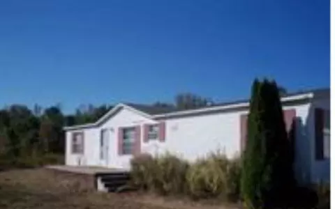 2015 Island Ford Rd, Silverstreet, SC 29145
