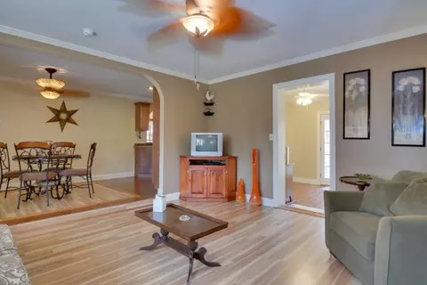 111 Clemson St, Williston, SC 29853 photo 9