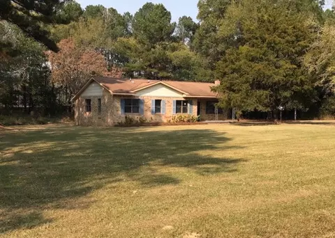 112 Perry St, Saluda, SC 29824 photo 4