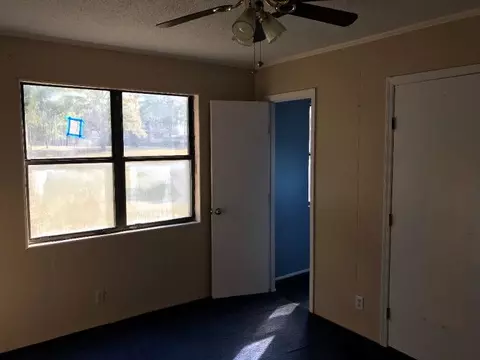112 Perry St, Saluda, SC 29824 photo 12