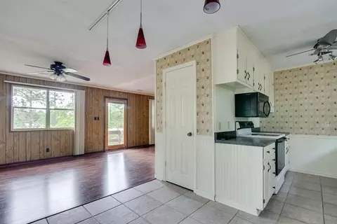 185 Gray Fox Rd, Williston, SC 29853 photo 10