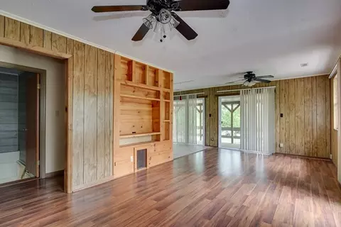 185 Gray Fox Rd, Williston, SC 29853 photo 4