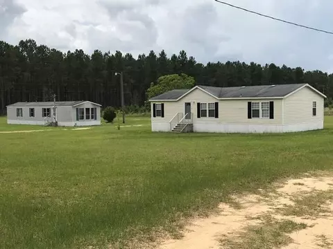 522 Givens St, Williston, SC 29853 photo 1
