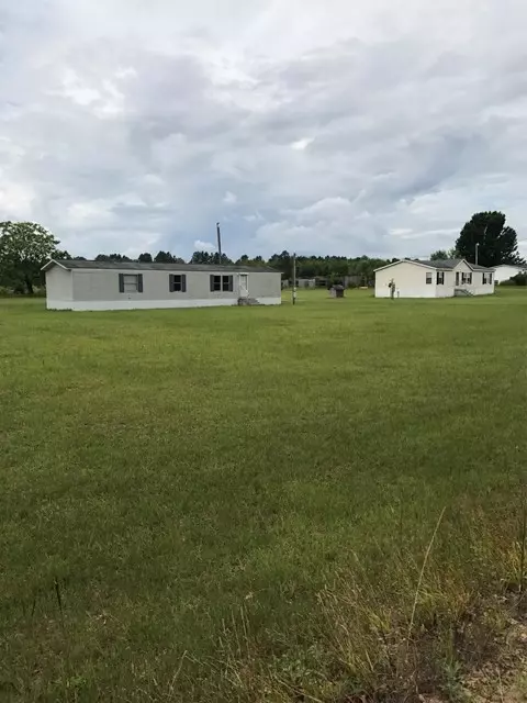 522 Givens St, Williston, SC 29853 photo 7