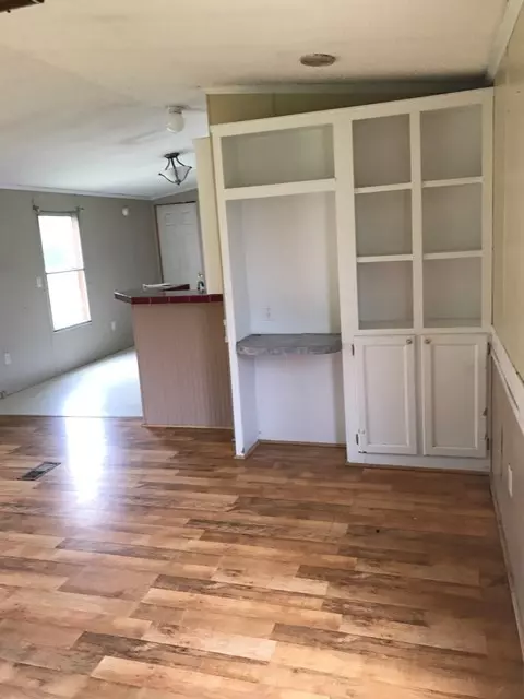 522 Givens St, Williston, SC 29853 photo 10