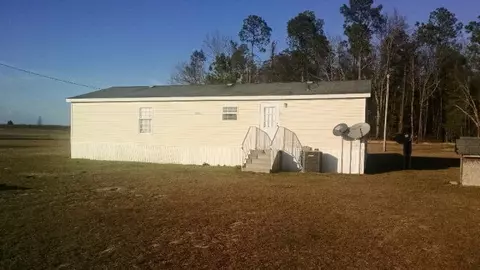 522 Givens St, Williston, SC 29853 photo 8