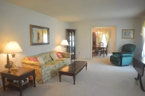 71 Donna St, Williston, SC 29853 photo 3