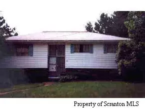210 Debbie Dr, Scranton, PA 18505 photo 1