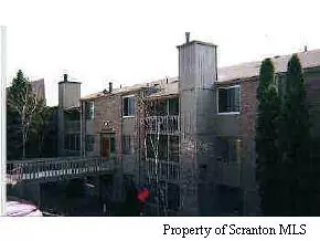 1512 Summit Pointe, Scranton, PA 18504 photo 1