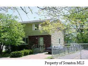 357 Wright Ave, Kingston, PA 18704 photo 1