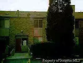 1302 Summit Pt, Scranton, PA 18508 photo 1