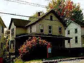 962 Drinker St, Dunmore, PA 18512 photo 1