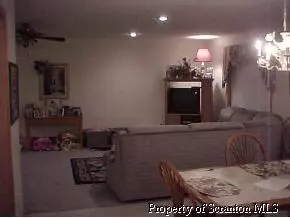 107 Tamara Dr, Old Forge, PA 18518 photo 5