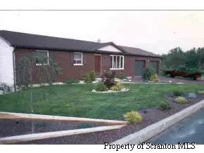 105 Tamara Dr, Old Forge, PA 18518 photo 1