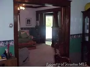 620 Minooka Ave, Moosic, PA 18507 photo 2